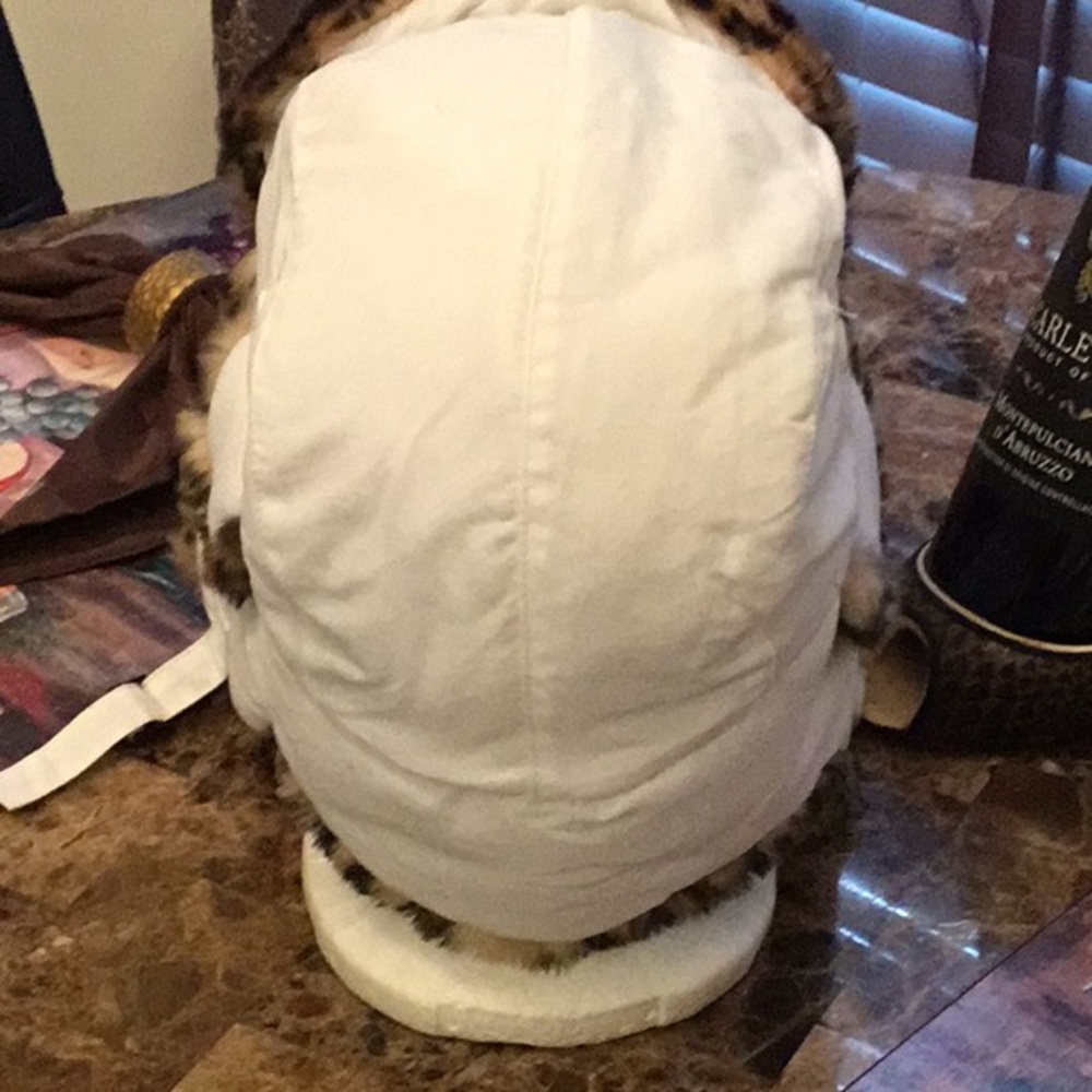 Hat - Picture 4 of 5